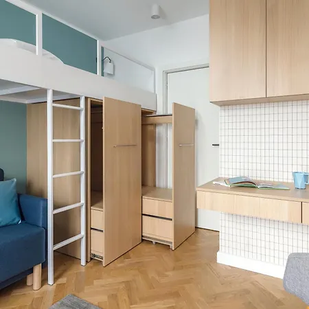 Woody Allen - Nadmorze Apartment
